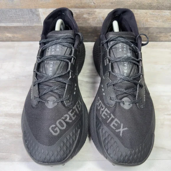 Nike Pegasus Trail 3 GTX Mens Size 11 Running Shoes Black Dark Smoke DC8793-001 - Picture 3 of 12